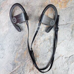 Powerbeats Beats by DRE. Beats 3 Bluetooth earbuds